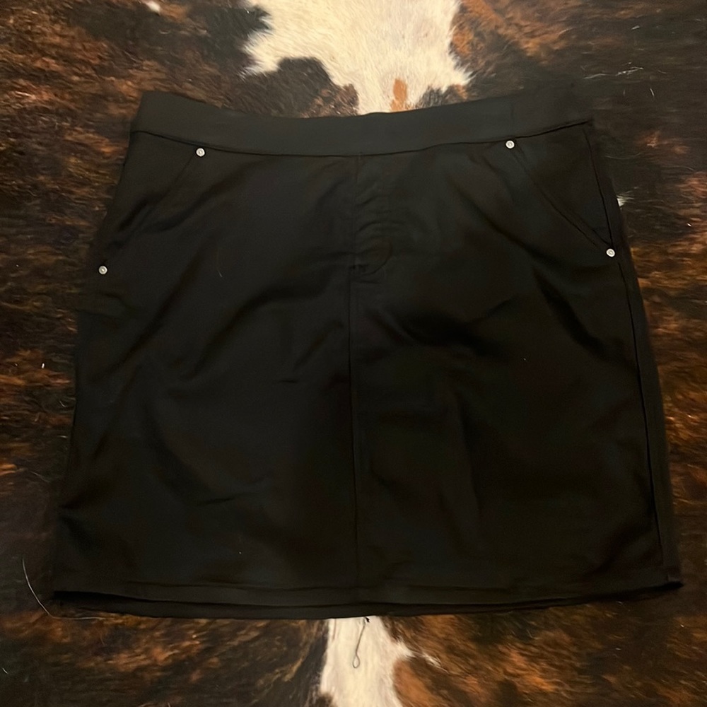 Ladies skirt